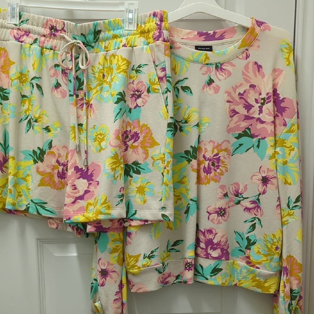 Who What Wear Cream and Pink Floral Pajama Set